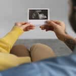Pregnancy week 4 symptoms, foods, things to avoid and more.